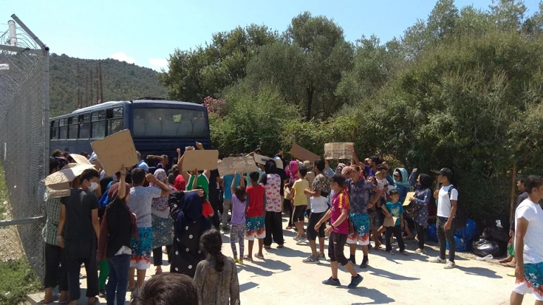 Στοιχεία σοκ για τη Λέσβο: Πάνω από 11.000 άτομα παραμένουν στο νησί και ζητούν άσυλο